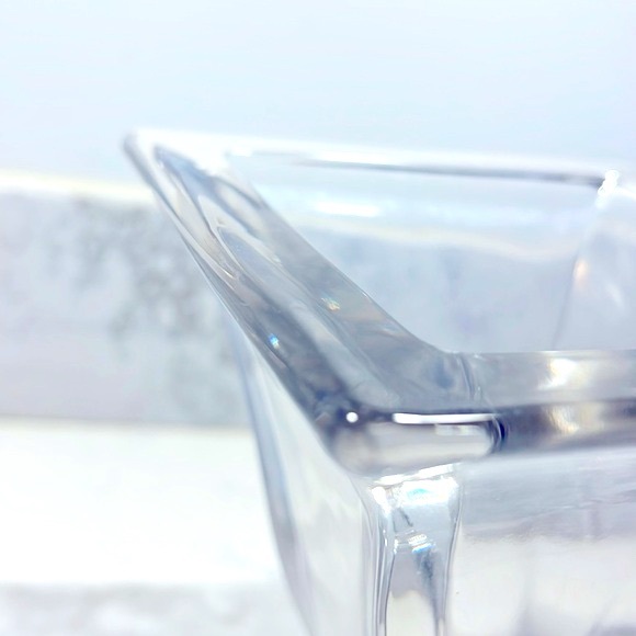 New Martinsville Cornucopia Vase Vintage Art Deco Heavy Crystal Square Base EUC - Picture 3 of 9